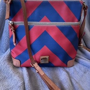 Dooney & Bourke pebble leather chevron pattern bag, EUC